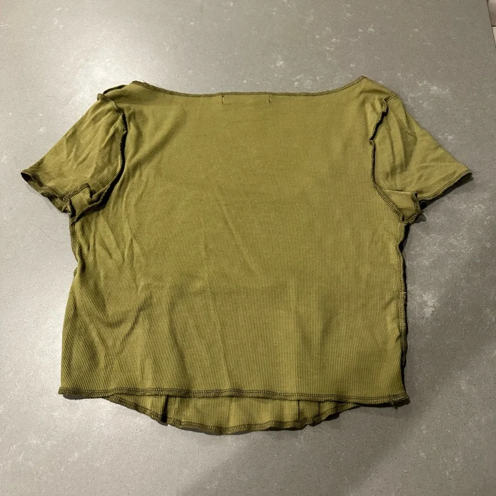 Green Urban Outfitters Wide Neck Crop Top - Picture 3 of 3
